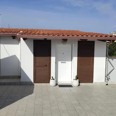 Cecilia's House Centro Appartement *